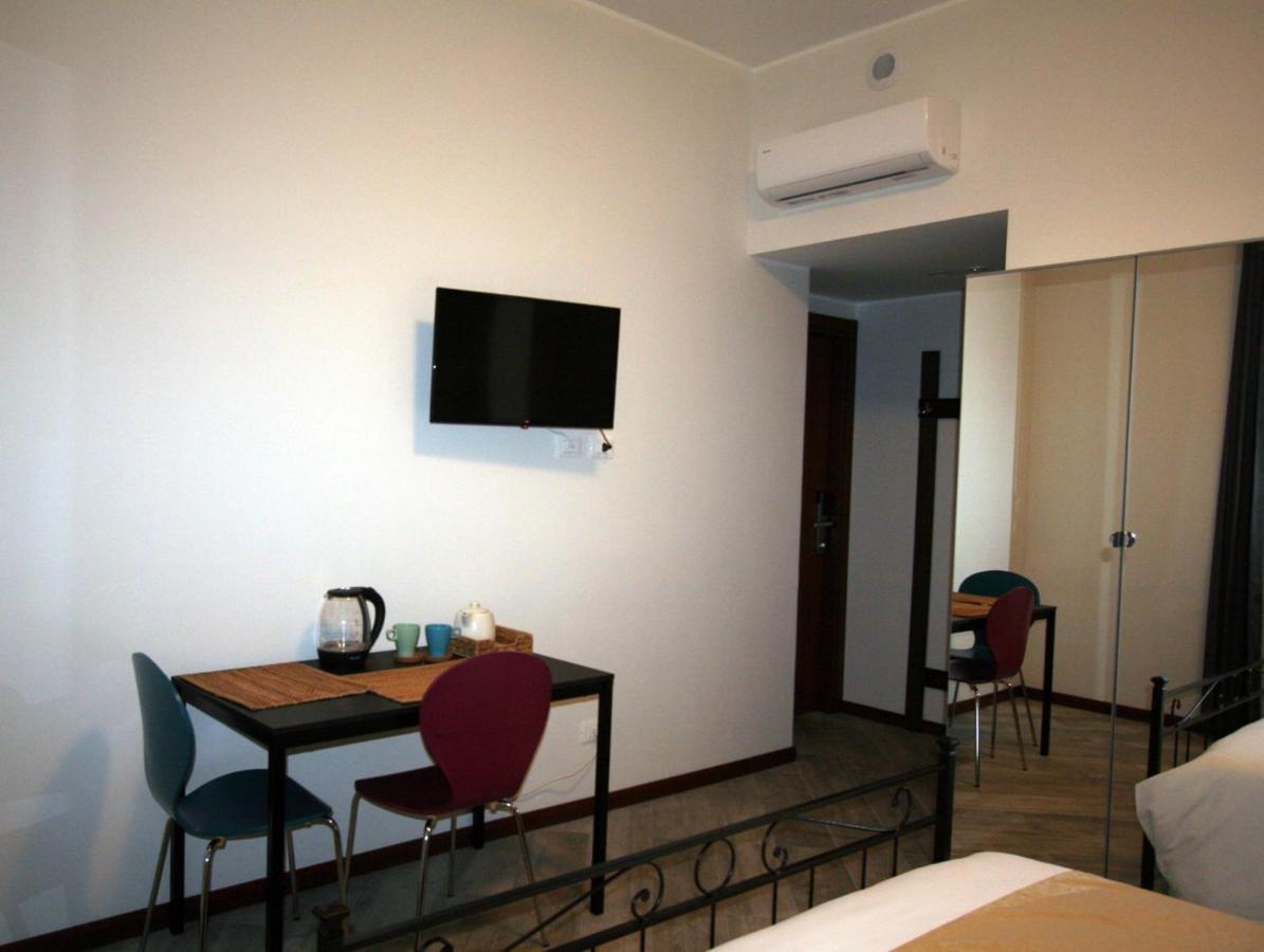 Sansirofiera Rooms Milão Exterior foto