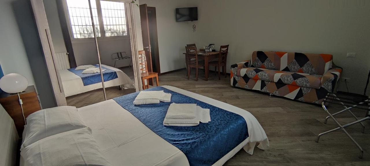 Sansirofiera Rooms Milão Exterior foto
